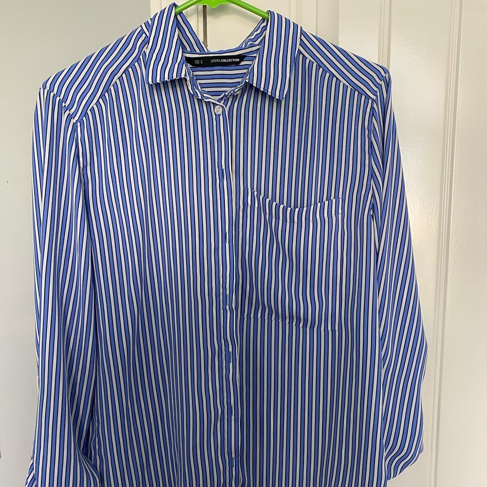 Women’s Button down